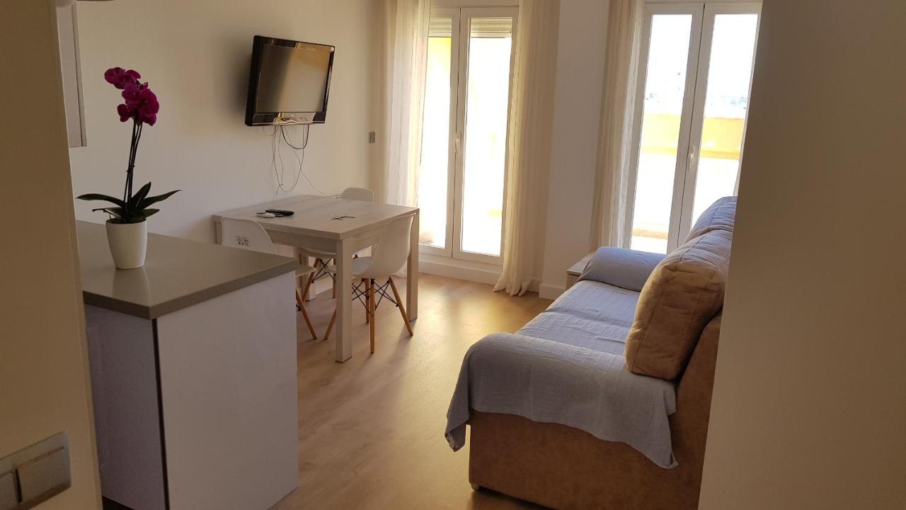 Penthouse Sea Views + Private Solarium Apartment Fuengirola Ngoại thất bức ảnh